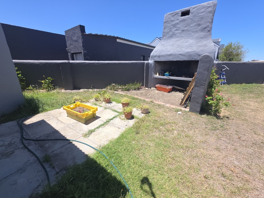 2 Bedroom Property for Sale in Bredasdorp Western Cape